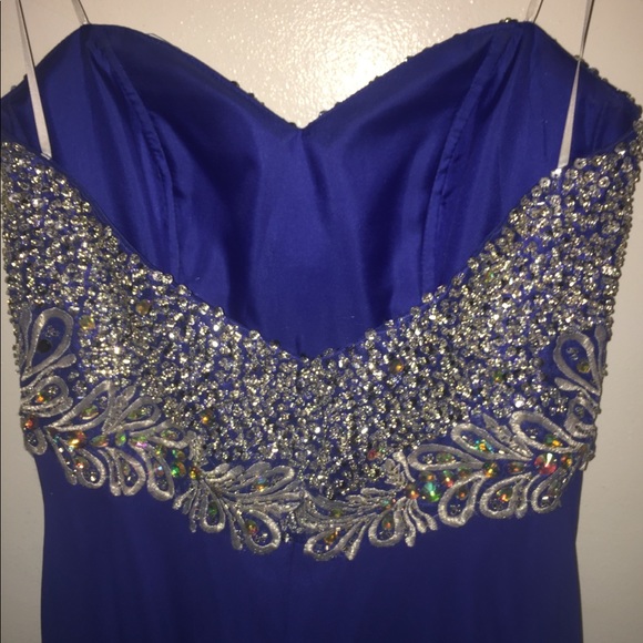Prom dress - Picture 5 of 6